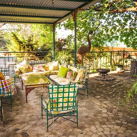 Elizabeth Manor Guest House-3