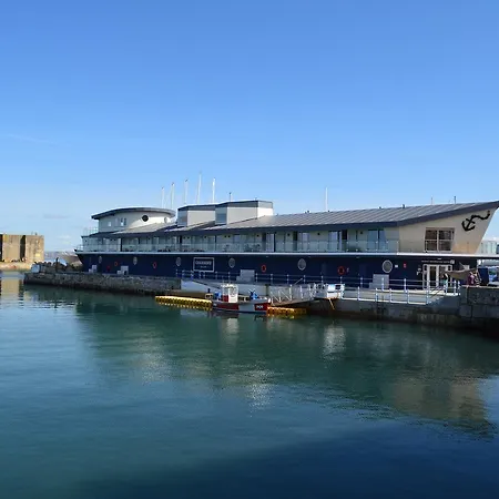 Crabbers' Wharf-3