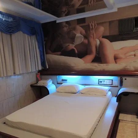 America Motel (Adults Only)-2