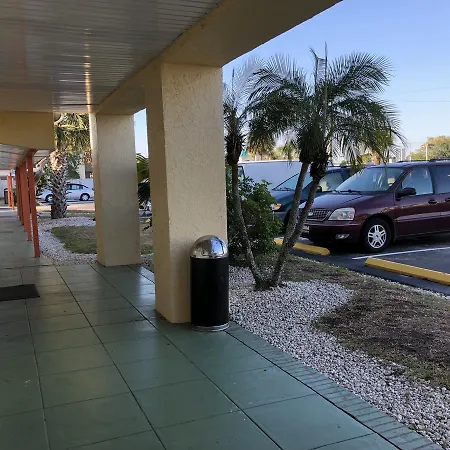 Sunset Inn- Fort Pierce, Fl-2