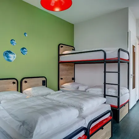 Meininger Hotel Amsterdam Amstel-2