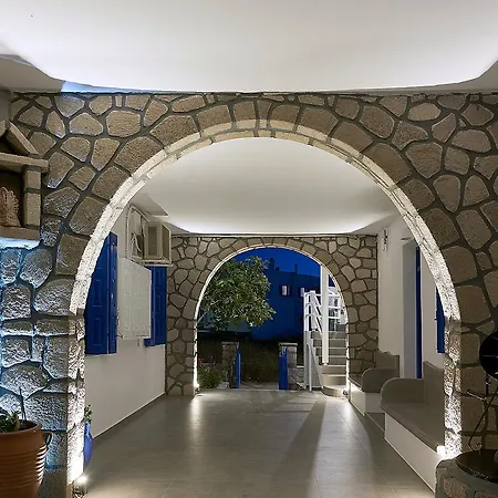 Elia Studios Pollonia-2