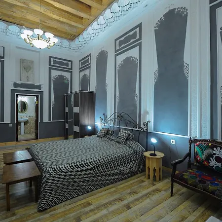 Bibi-Khanym Hotel-2