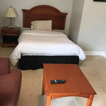 Red Carpet Inn, Alexandria-2