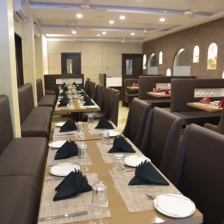 Hotel Alankar-3