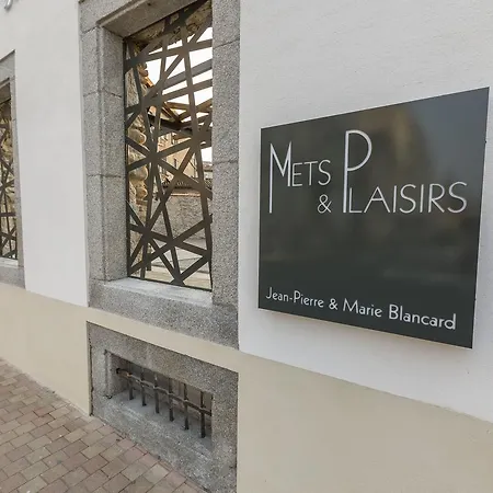 Hôtel Mets et Plaisirs-2