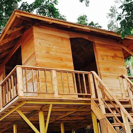 Hanging Huts Resorts-3