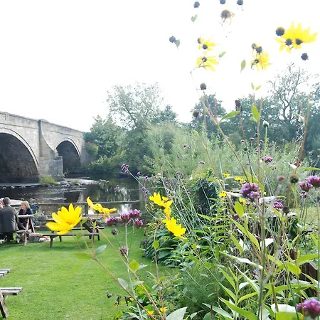 The Bull Inn West Tanfield-3