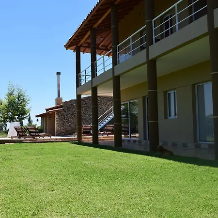 Chaglasian Wine & Suites-3