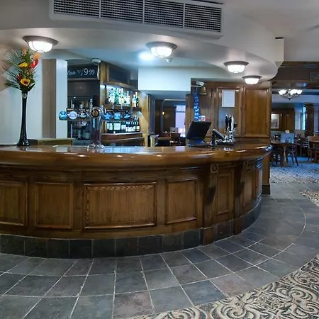 The Wyndham Arms-Wetherspoon-2