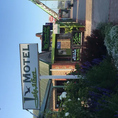 Lake Albert Motel-3