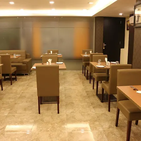 Oyo 662 Hotel Comfotel-2