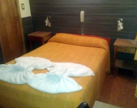 Hotel Oasis-3