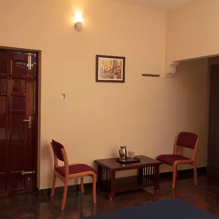 Hotel Sri Hayagriva-2