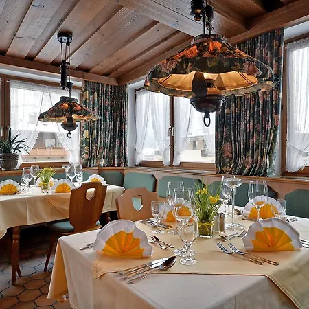 Hotel Schwarzer Adler-2