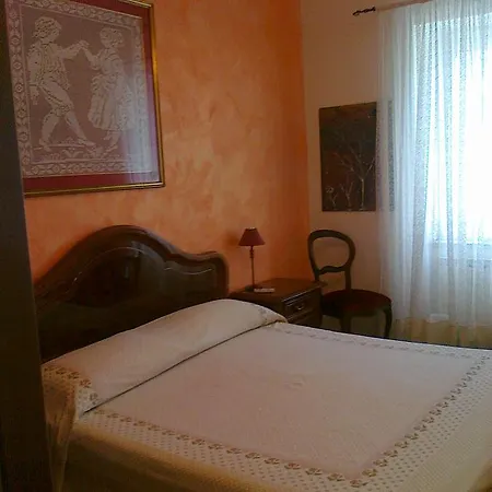 Roma Vecchia B&B-3