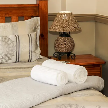 Victoria Heights B&B-2
