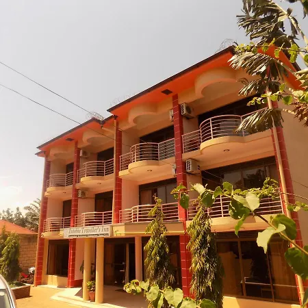 Entebbe Traveller'S Hotel-3