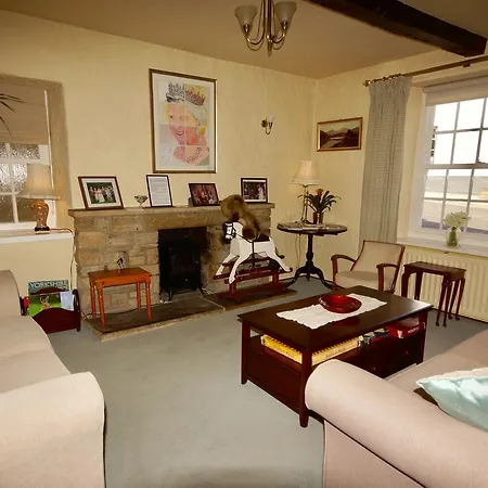 Clyde House-2