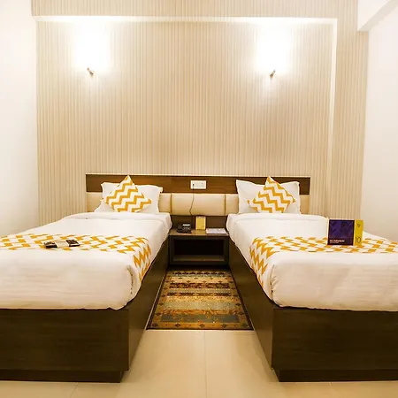 Fabhotel Nest Inn-3