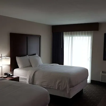 Baymont By Wyndham Grand Rapids Near Downtown-3