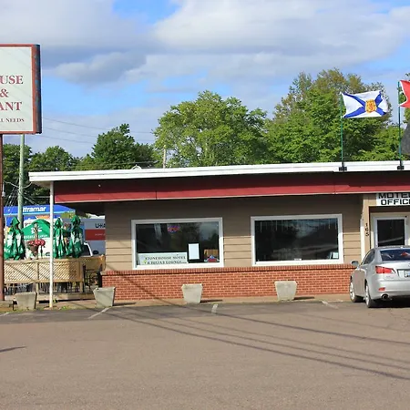 Stonehouse Motel And Restaurant-3