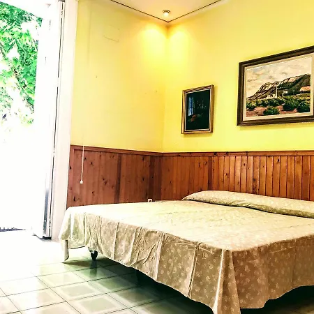Hostal Marques De Campo-2