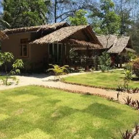 Hapla Beach Cottage-2