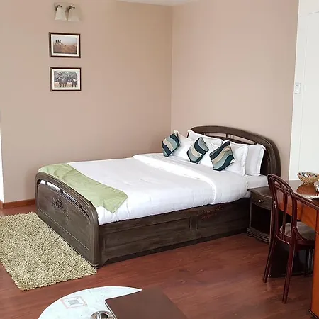 Woodland Hill Stay-3
