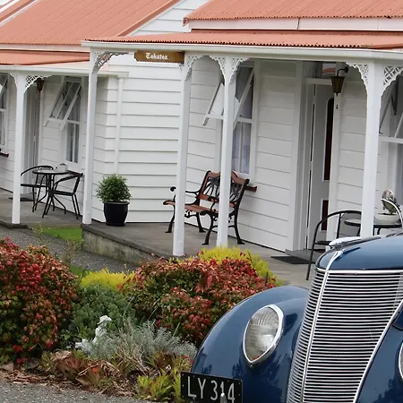 Coromandel Cottages-2
