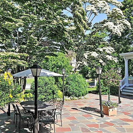 The Hedges Inn-3