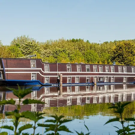 Boat Hotel De Barge-2