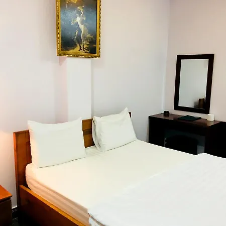 Queen Victoria Hotel-2