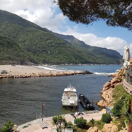 Le monte rosso-2