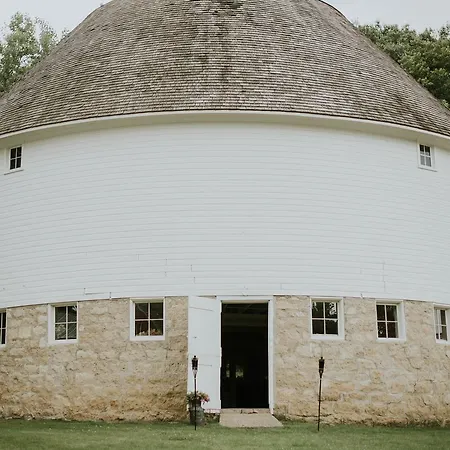 Round Barn Farm B & B Event Center-2