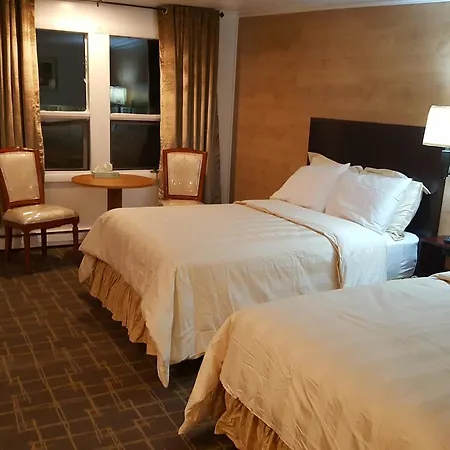 Stucco Lodge-2