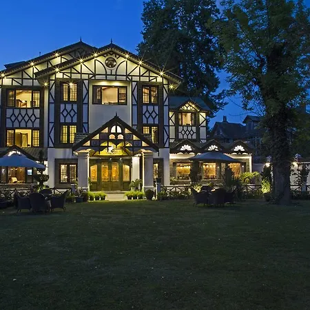 Lemon Tree Hotel Srinagar-2