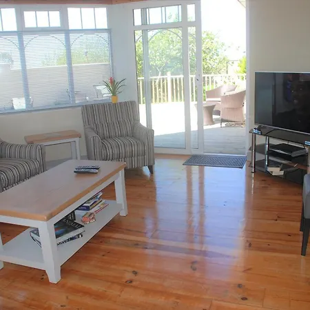 Tuskar House By The Sea-2