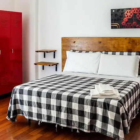 Travel B&B-2