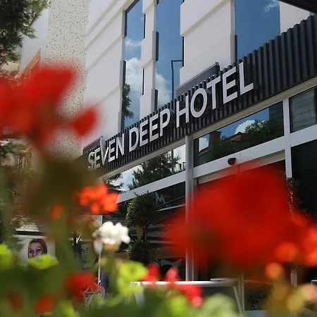 Seven Deep Hotel-2