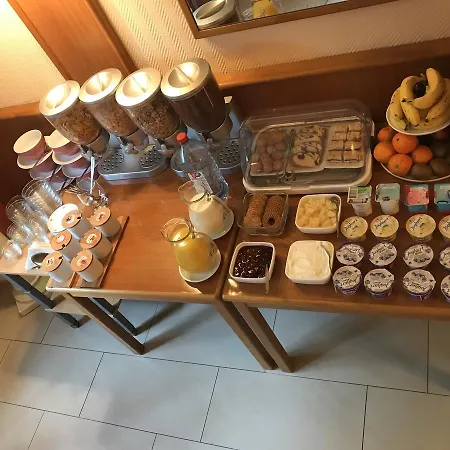Miles Hotel Berlin-3
