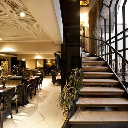 Rajhans Hotel-2
