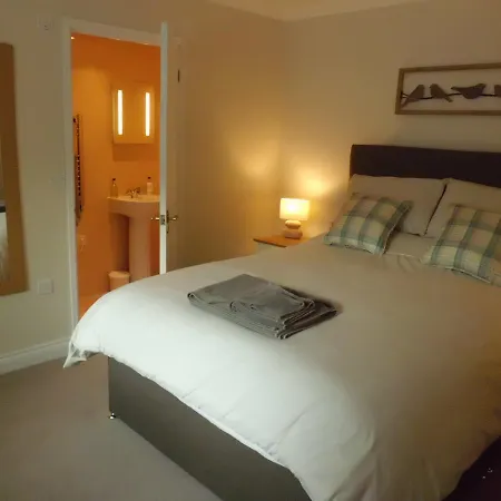 Fair Winds Guest House-3