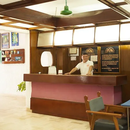 Hotel Carrillos-3