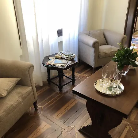 Palazzo Mantua Benavides Suites & Apartments-3