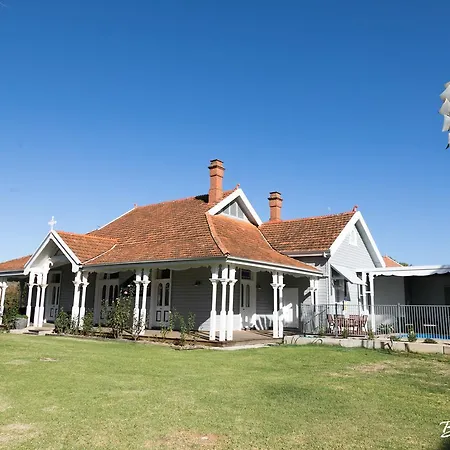 The Convent Boutique Accommodation Plus Short Stay Holiday Homes-2
