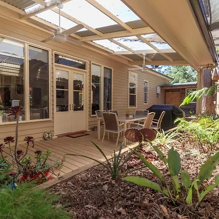 The Oaks Lilydale Accommodation-3