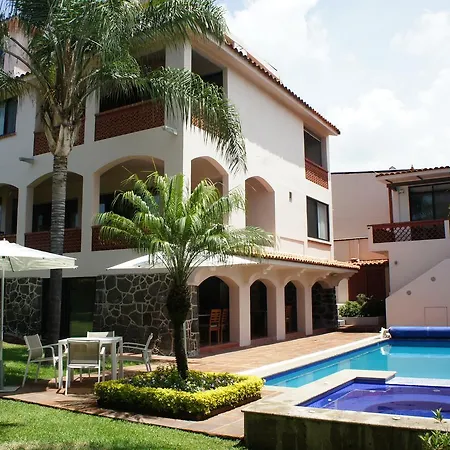 Quinta Elvira-2