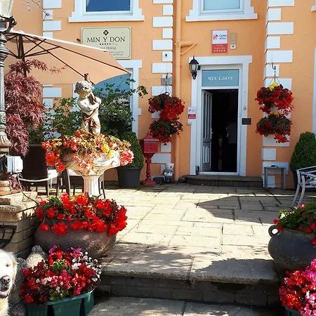 Min Y Don Guest House-2