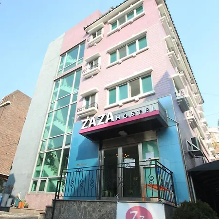 Zaza Backpackers Hostel-2